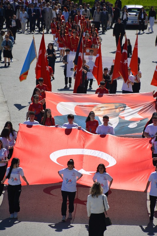 19 Mayıs Atatürk’ü Anma, Gençlik ve Spor Bayramı İlçemizde Coşkuyla Kutlandı.
